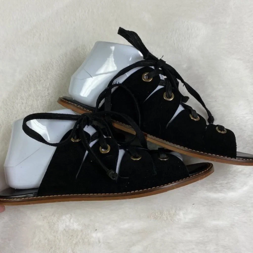 Urban Outfitters Gladiator Lace Up Suede Sandals, size EU 39‎